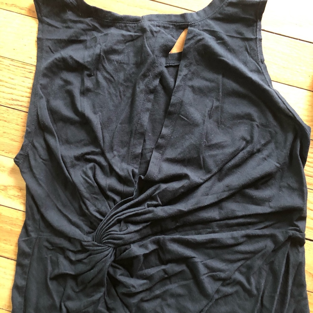 Back Knot Fabletics Tank - Picture 4 of 4